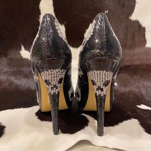 BLACK & WHITE SEQUIN SKULL HIGH HEELS SEXY NEVER WORN BRAND NEW GOTH DANCE